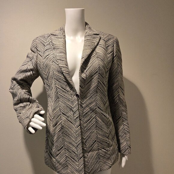 Vintage Valentino Miss V Chevron Striped Blazer Jacket Black White 6 - Picture 1 of 5